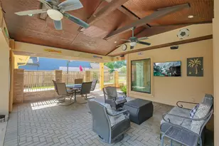 910 Millpond Dr, Sugar Land, TX 77498 - Photo 31