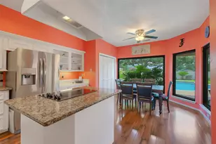 910 Millpond Dr, Sugar Land, TX 77498 - Photo 11