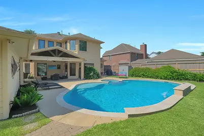 910 Millpond Drive, Sugar Land, TX 77498 - Photo 37
