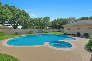 910 Millpond Dr, Sugar Land, TX 77498 - Photo 43