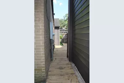 16508 Space Center Boulevard, Houston, TX 77058 - Photo 3