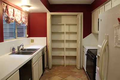 16508 Space Center Boulevard, Houston, TX 77058 - Photo 19