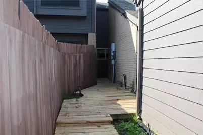 16508 Space Center Boulevard, Houston, TX 77058 - Photo 5