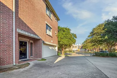 9710 Riddlewood Lane, Houston, TX 77025 - Photo 29