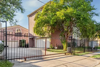 9710 Riddlewood Lane, Houston, TX 77025 - Photo 5