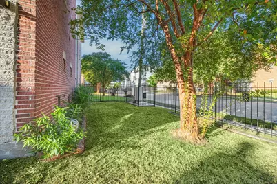 9710 Riddlewood Lane, Houston, TX 77025 - Photo 27