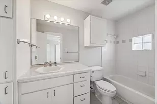 9710 Riddlewood Ln, Houston, TX 77025 - Photo 15