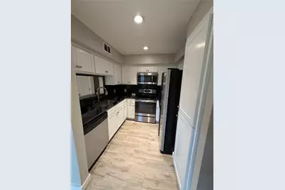 11002 Hammerly Boulevard #171, Houston, TX 77043 - Photo 3