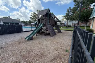 11002 Hammerly Blvd, Houston, TX 77043 - Photo 25