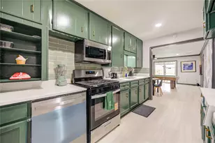 12434 Mylla St, Houston, TX 77015 - Photo 9