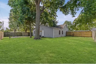 512 E Gulf Street, Baytown, TX 77520 - Photo 25