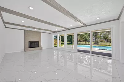 559 Hampton Road, Conroe, TX 77302 - Photo 9