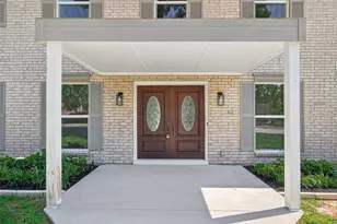 559 Hampton Rd, Conroe, TX 77302 - Photo 3