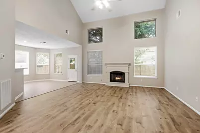 83 N Creekmist Place, The Woodlands, TX 77385 - Photo 9
