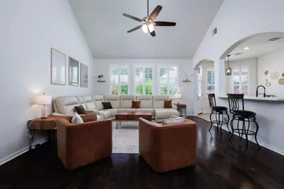 19 Poplar Pine Court, The Woodlands, TX 77385 - Photo 7