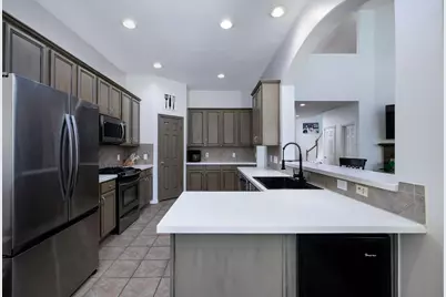 19 Poplar Pine Court, The Woodlands, TX 77385 - Photo 11