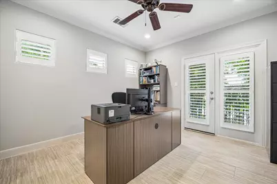 3423 Bradford Street #F, Houston, TX 77025 - Photo 9
