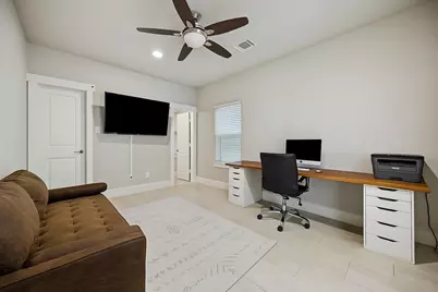 867 Wakefield Drive #D, Houston, TX 77018 - Photo 11