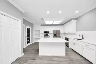 11602 Aspenway Dr, Houston, TX 77070 - Photo 9