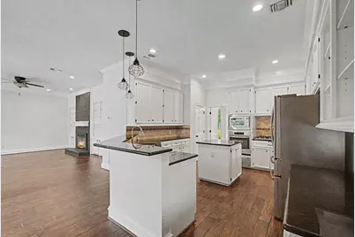 87 Rush Haven Drive, The Woodlands, TX 77381 - Photo 17