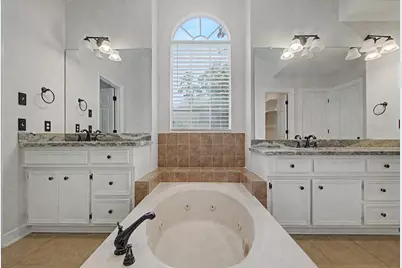 87 Rush Haven Drive, The Woodlands, TX 77381 - Photo 31