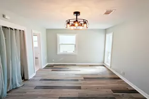 102 Pin Oak Ln, Liberty, TX 77575 - Photo 9