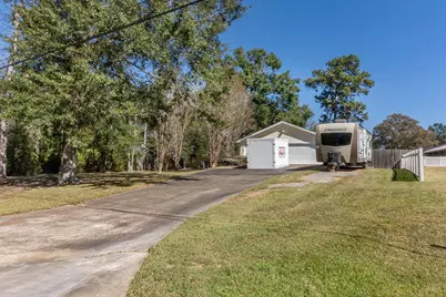 215 W Wildwood Drive N, Village Mills, TX 77663 - Photo 19