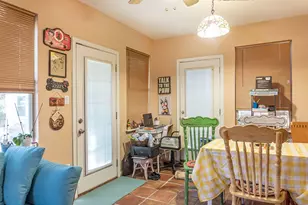 215 W Wildwood Dr N, Village Mills, TX 77663 - Photo 3