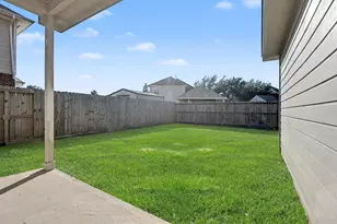 8003 Berkely Ct, Baytown, TX 77521 - Photo 27