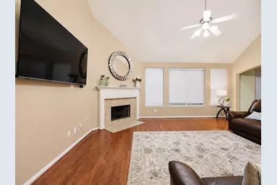 1752 Silver Bend Drive, Dickinson, TX 77539 - Photo 7