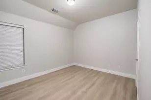 1752 Silver Bend Dr, Dickinson, TX 77539 - Photo 27