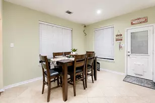 1752 Silver Bend Dr, Dickinson, TX 77539 - Photo 27