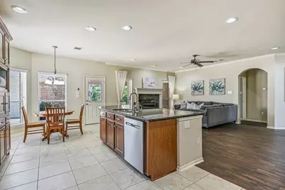 1226 Martinez Court, Friendswood, TX 77546 - Photo 13