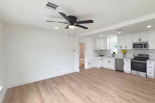 1569 Elliott 1/2 St, Houston, TX 77023 - Photo 1