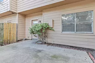 7700 Creekbend Dr, Houston, TX 77071 - Photo 19