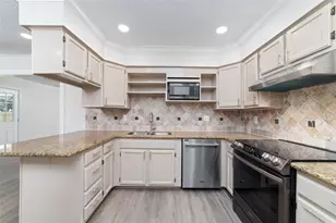 14303 Branchwater Ln, Sugar Land, TX 77498 - Photo 9