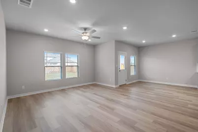 2534 N Heritage Drive, Dayton, TX 77535 - Photo 11