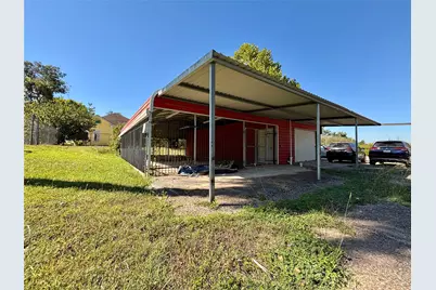 605 N Richmond Road, Wharton, TX 77488 - Photo 3