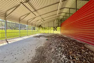 605 N Richmond Rd, Wharton, TX 77488 - Photo 9