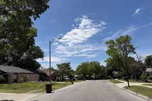 5838 Freemans Farm St, San Antonio, TX 78233 - Photo 9