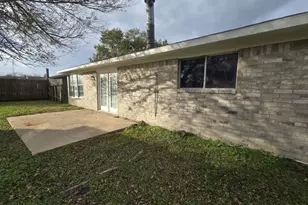 2310 Heather St, Highlands, TX 77562 - Photo 15