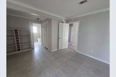 2310 Heather Street, Highlands, TX 77562 - Photo 9