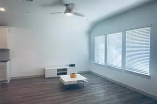 9907 Palm Royal Dr, Baytown, TX 77521 - Photo 23