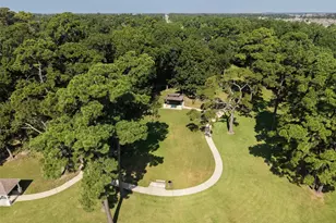 13422 Yaupon Holly Ln, Houston, TX 77044 - Photo 39