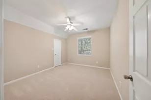 13422 Yaupon Holly Ln, Houston, TX 77044 - Photo 31