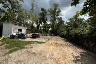 8550 Ley Rd, Houston, TX 77028 - Photo 3