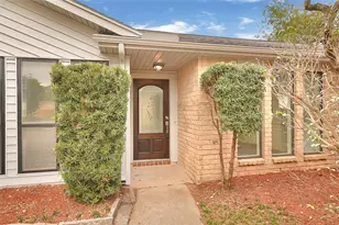 8726 Wildforest Dr, Houston, TX 77088 - Photo 3