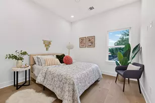 902 Kern St, Houston, TX 77009 - Photo 23
