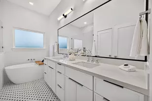 902 Kern St, Houston, TX 77009 - Photo 27
