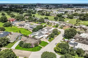 16 Charleston Street N, Sugar Land, TX 77478 - Photo 33